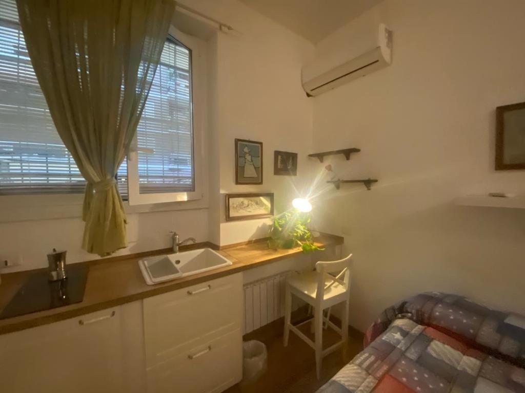 Piccolo E Indipendente A Garbatella Apartamento Roma Exterior foto